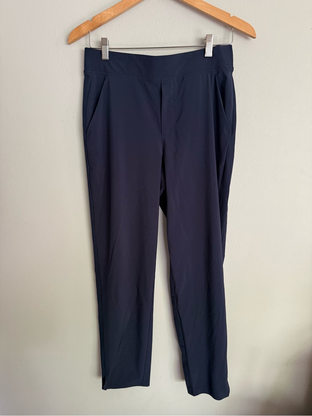 Athleta Women’s 8 Pants Navy Slim Straight Pants Pull On With Pockets